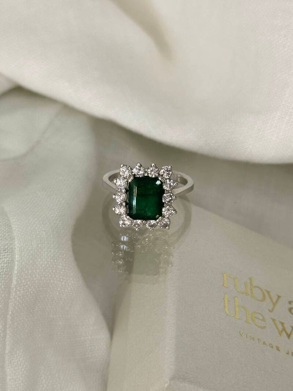 Aléa | 18ct White Gold Tourmaline & Diamond Cluster ring