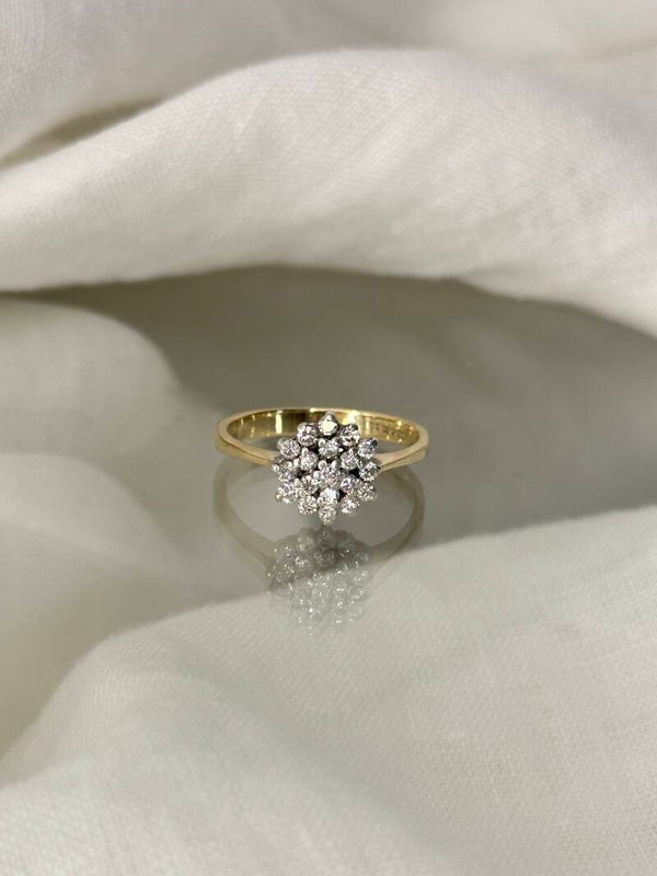 Aurelia | 9ct Diamond ring