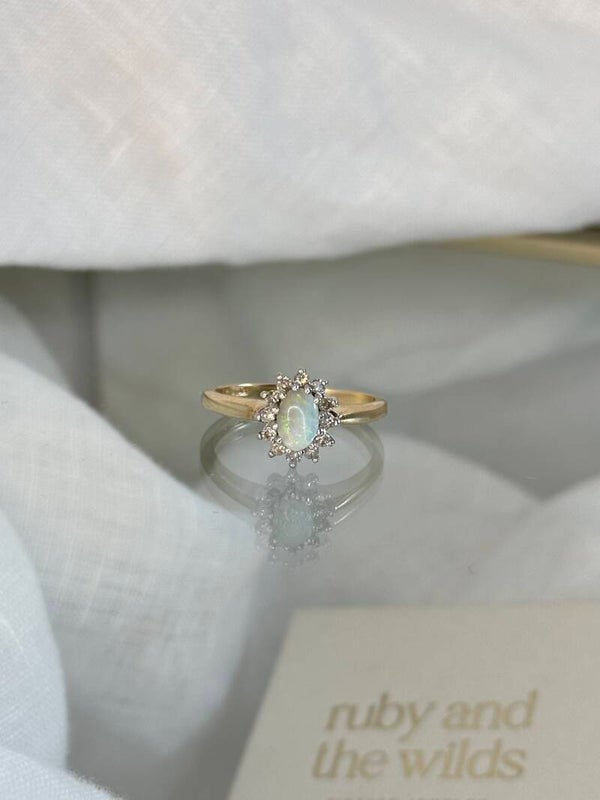 Aurore | 9ct Opal & Diamond ring