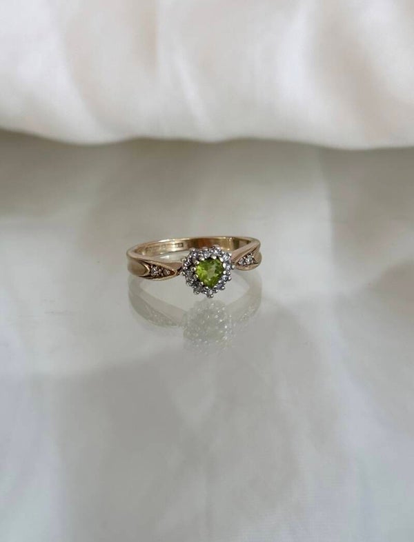 JULIA | 9ct Peridot & Diamond Heart ring