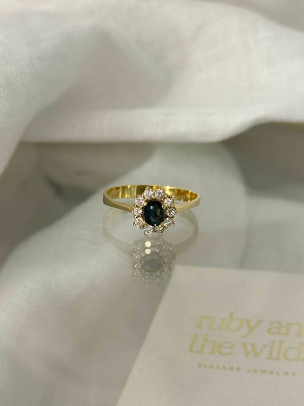 Guilia | 18ct Sapphire & Diamond Cluster ring