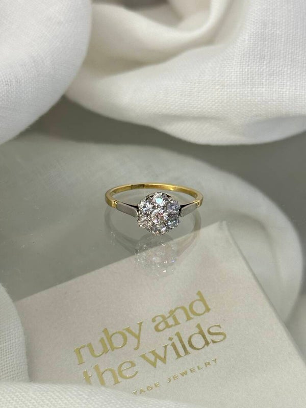 Flor | 18ct Antique Daisy Diamond ring