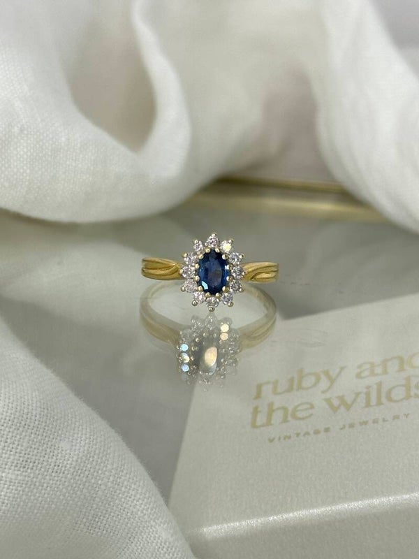 Hera | 18ct Sapphire & Diamond ring