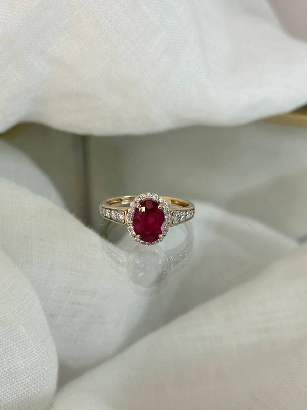 Alaïs | 9ct Ruby & Diamond ring