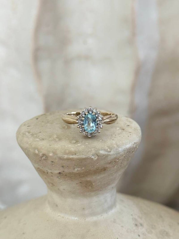 Nea | 9ct Aquamarine & Diamond ring