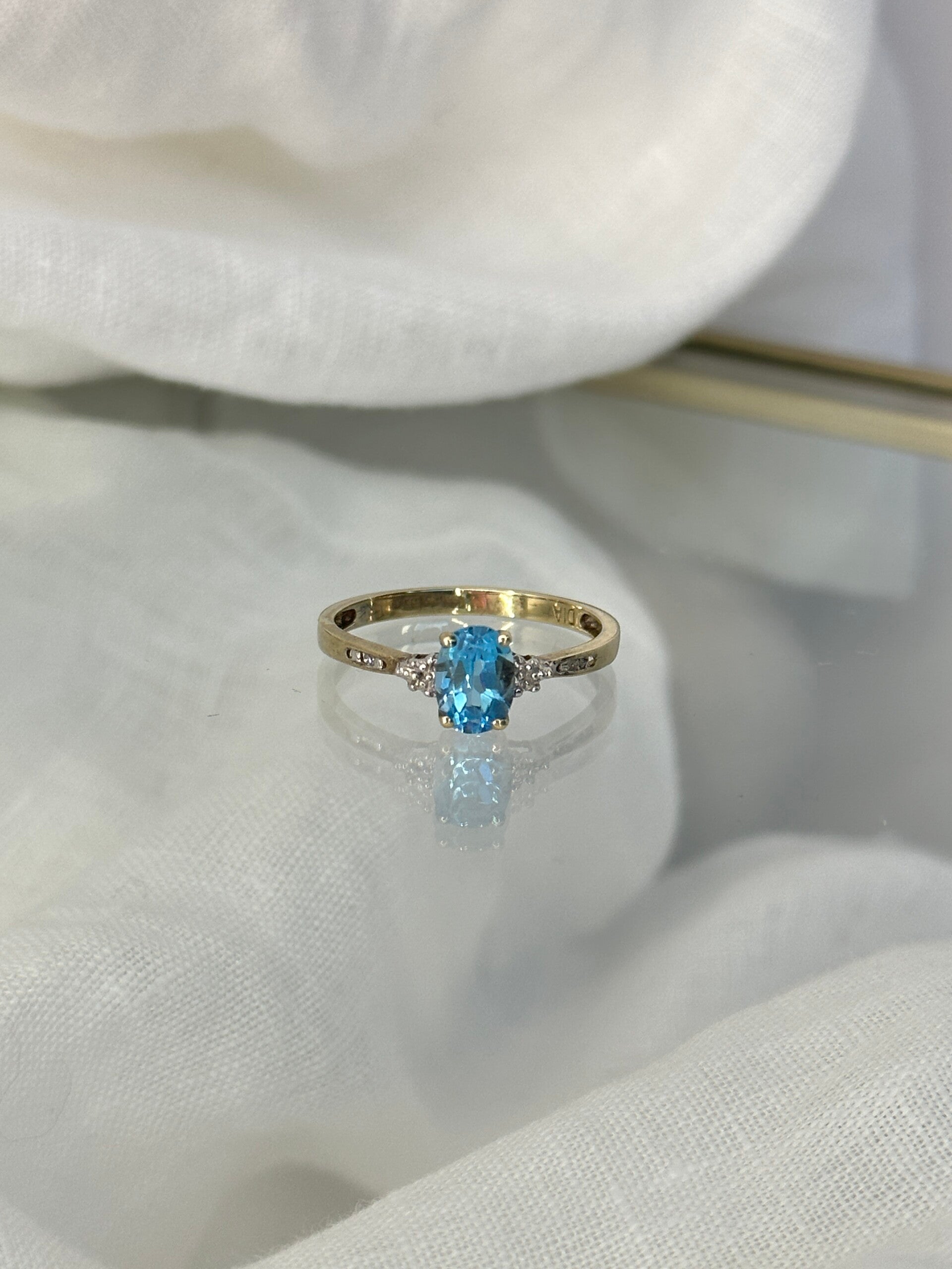 Adelaide | 9ct Topaz & Diamond ring