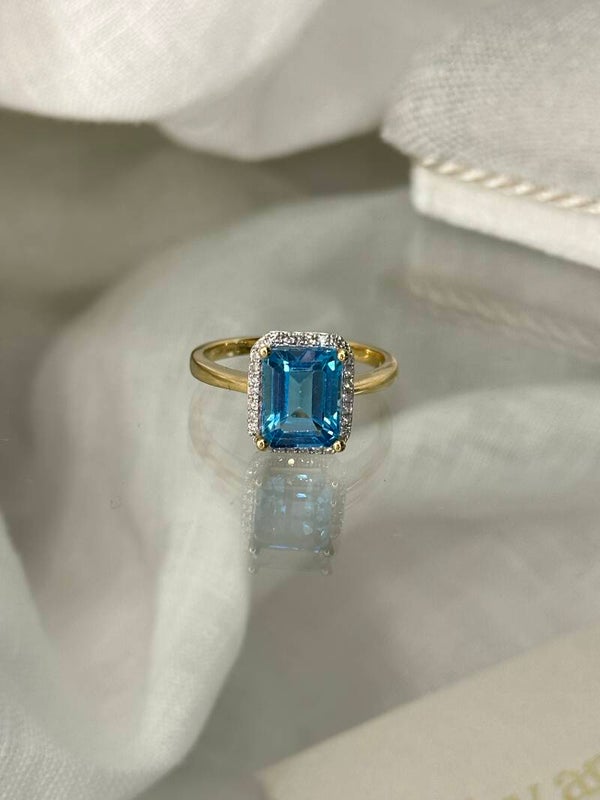 Belle | 9ct Topaz & Diamond ring