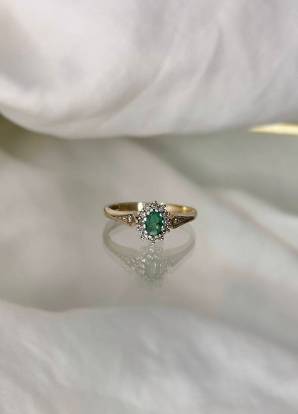 GIGI | 9ct Emerald & Diamond ring