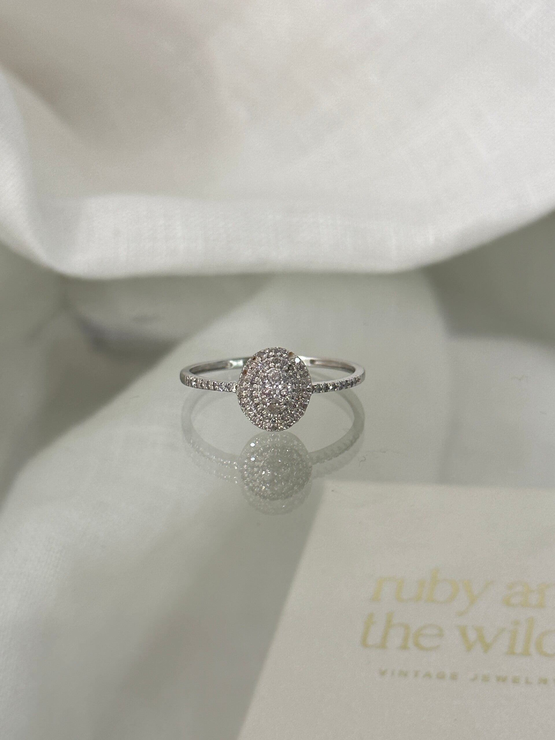 Isla | 9ct White gold Diamond Halo ring