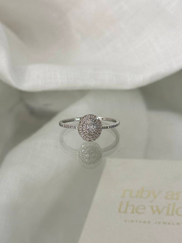 Isla | 9ct White gold Diamond Halo ring