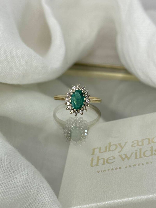 Verone | 9ct Emerald & Diamond Cluster ring