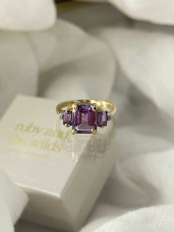 Lourdes | 9ct Amethyst Trilogy & Diamond ring