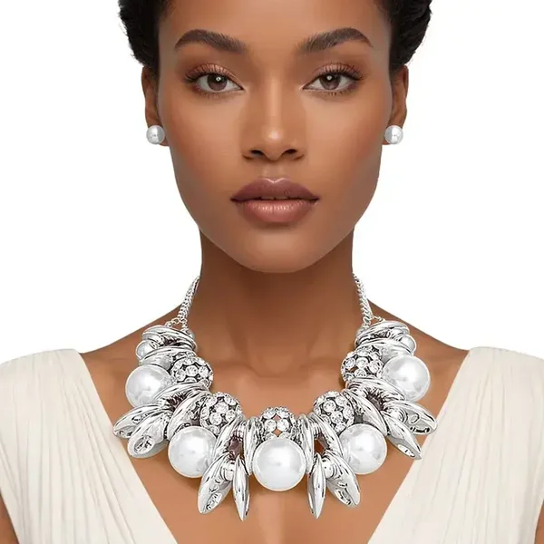 Necklace High Impact Silver Glam Set