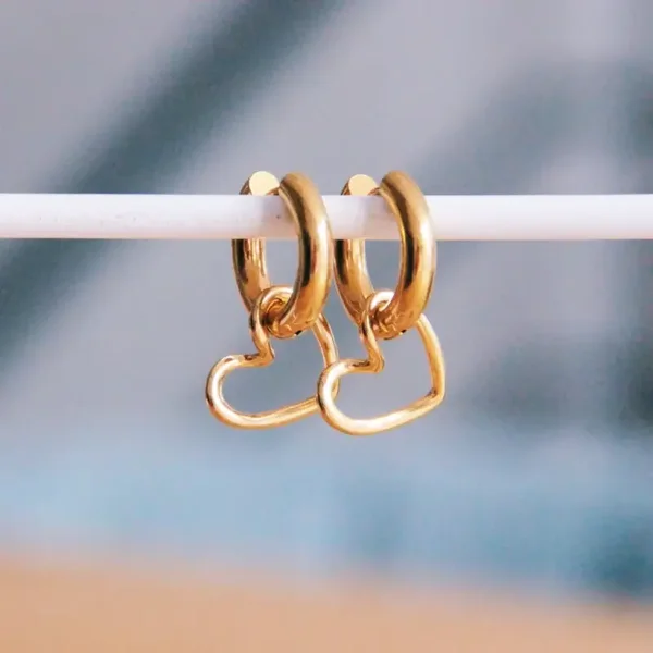 Brede creool met open hart