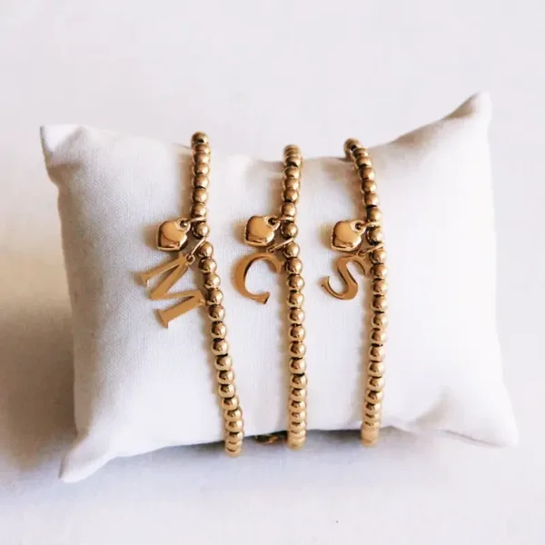 Kralen armband met hart en letter