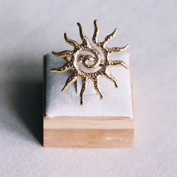 Statement ring SUN