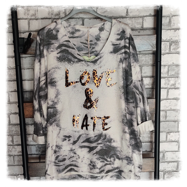 Strickpulli "Love & Hate"