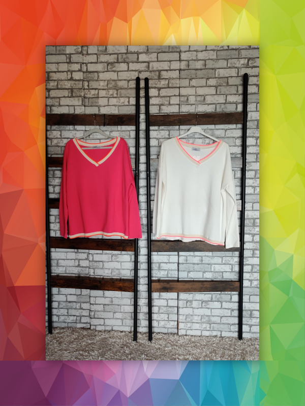 hippe Strickpullover mit Neonbund