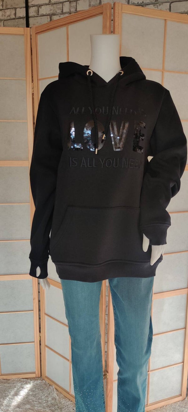 Hoodie "Love is all you need" mit Pailette