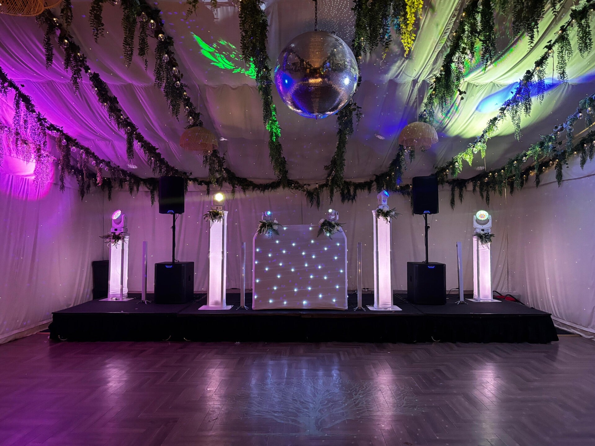 A Premium Sustainable DJ Setup at Crockwell Farm Wedding Venue Northamptonshire