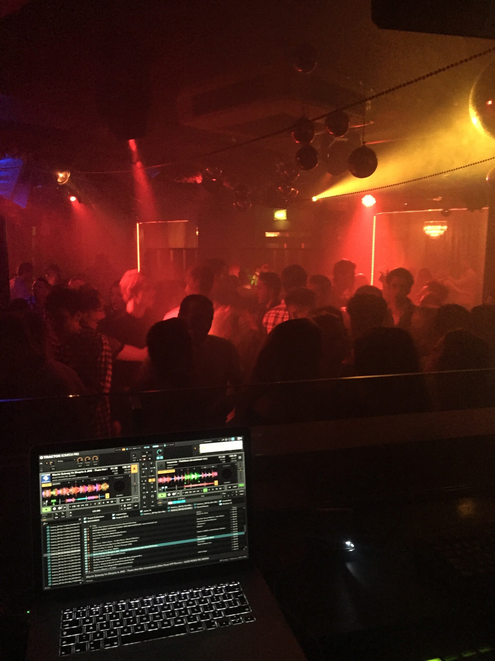 last-minute DJ cover nightclub london