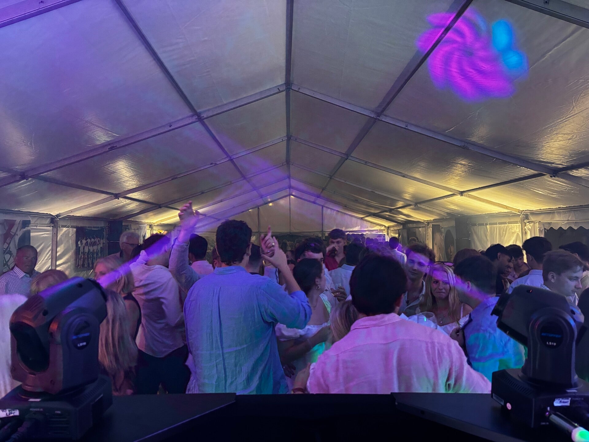 mobile dj hire leicester 7 leicestershire