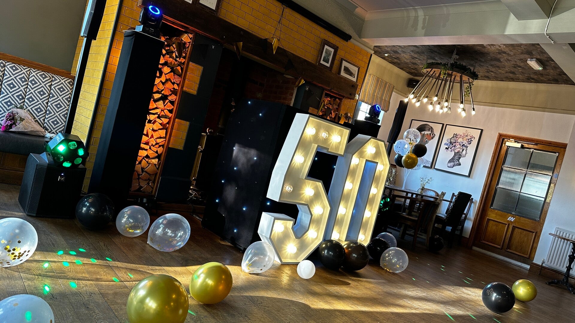 Milton Keynes Mobile Disco Hire & Party DJ Hire