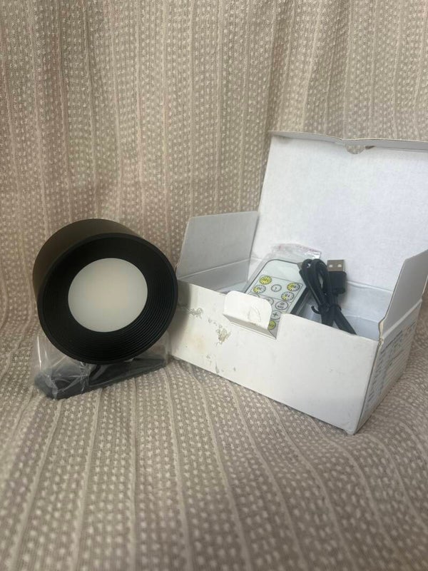 Mini lampe LED avec pied aimanté