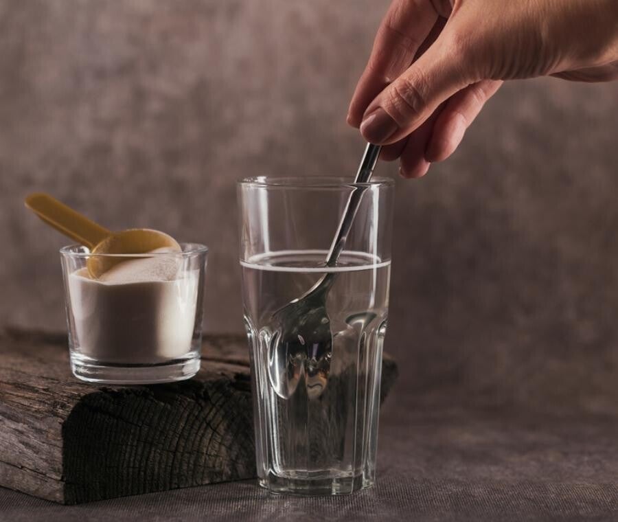 Collagene per articolazioni sciolto in acqua: integratore per dolori articolari, pelle e benessere
