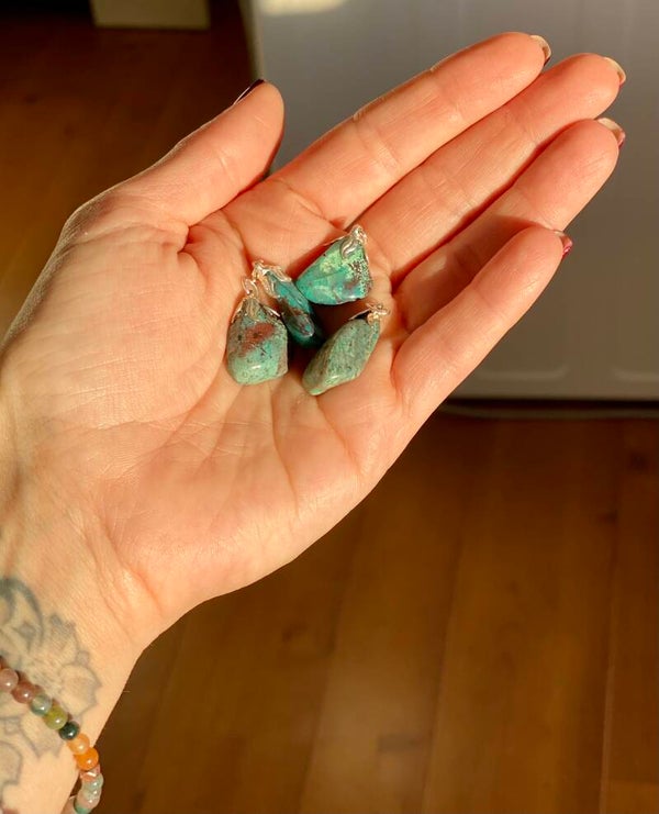 Chrysocolla hanger