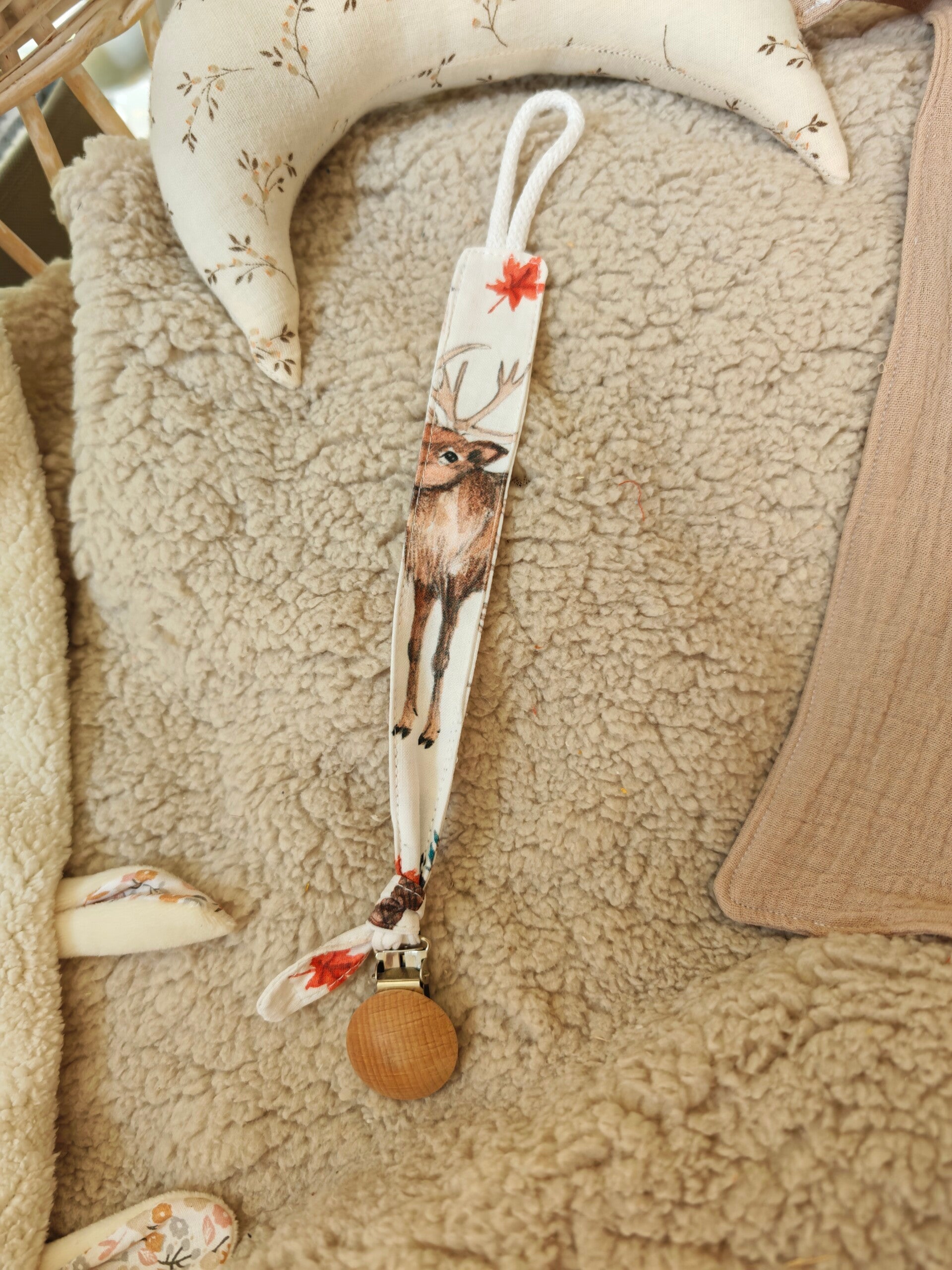 Attache tétine avec pince