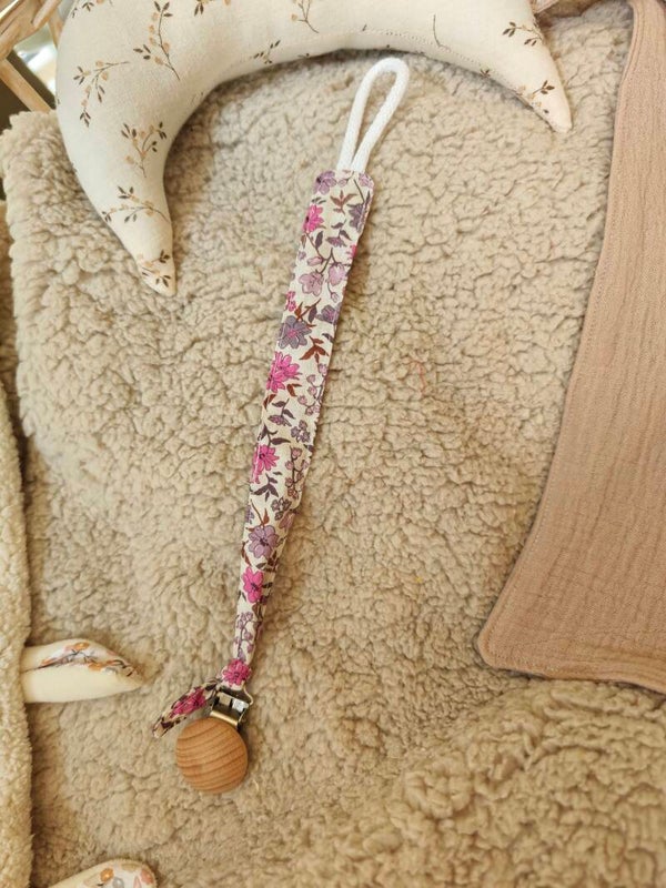 Attache tétine avec pince