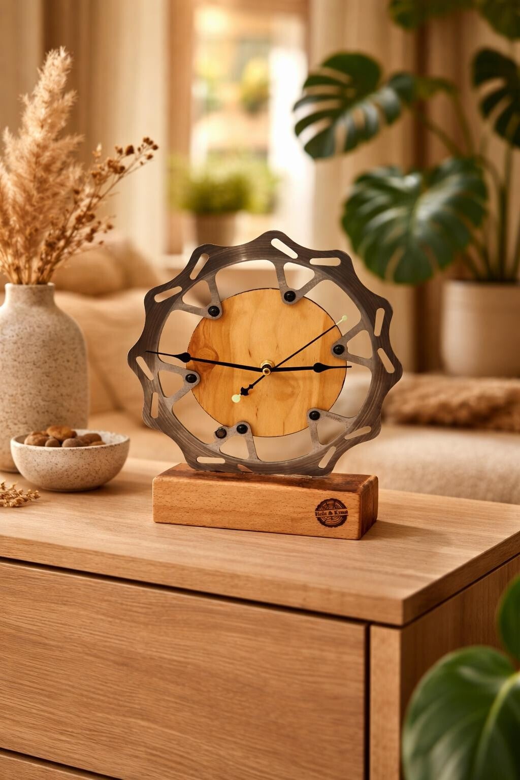 Holz-Uhr aus Motorrad - Bremsscheibe, Standuhr