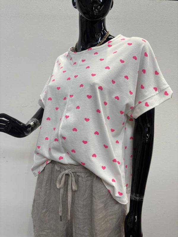 Bedrucktes T-Shirt mit kleinen Herzen 💓