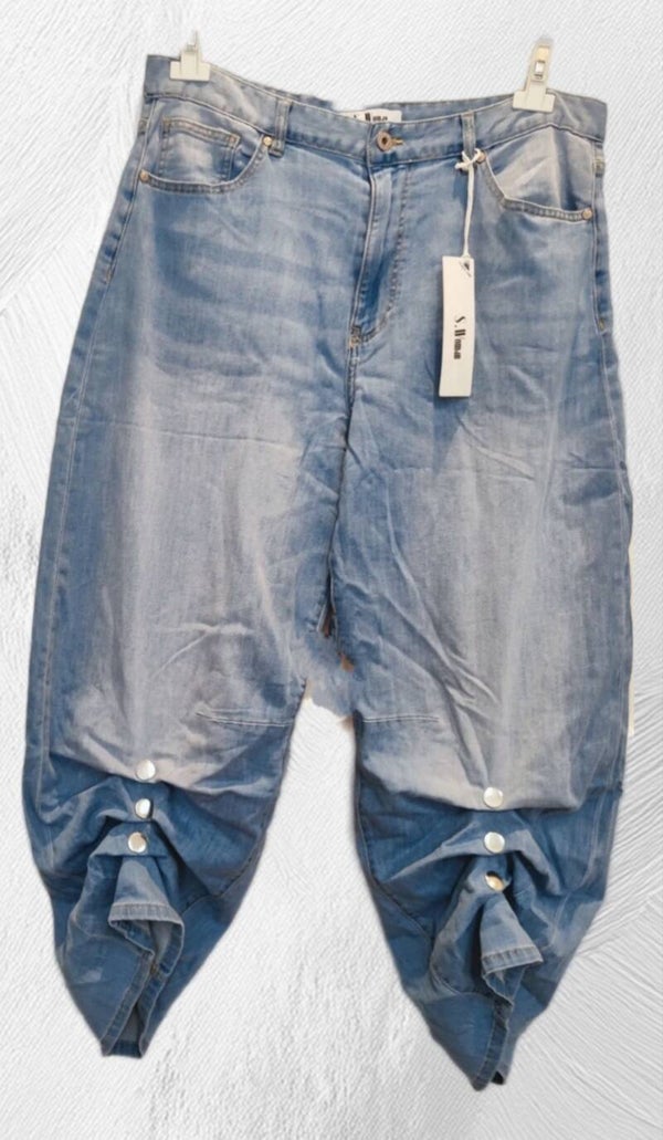 Sexy Woman Jeans - XL