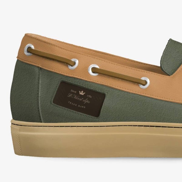 D-Nicest slip on boat snickers