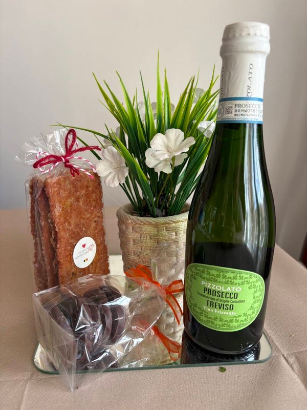 "Panier" miroir - prosecco - biscuits grecs - fleur