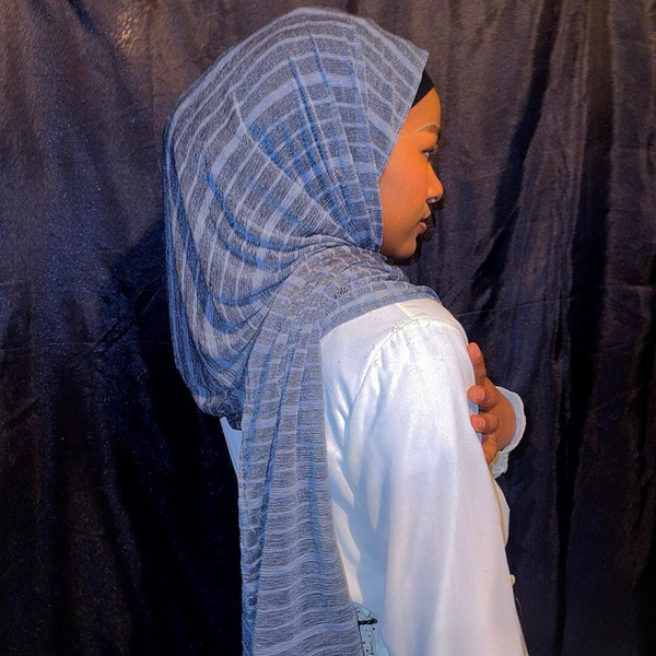 Jersey hijab/scarf -perfect for summer. Transparent with some silver sparkles