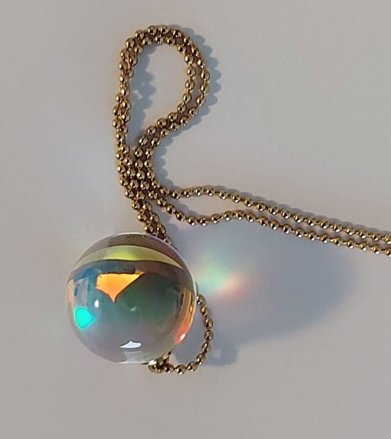 Deva bol hanger van Escentie