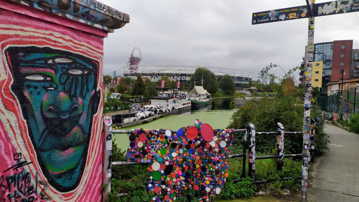 3. VICTORIA PARK, HACKNEY WICK & FISH ISLAND ...