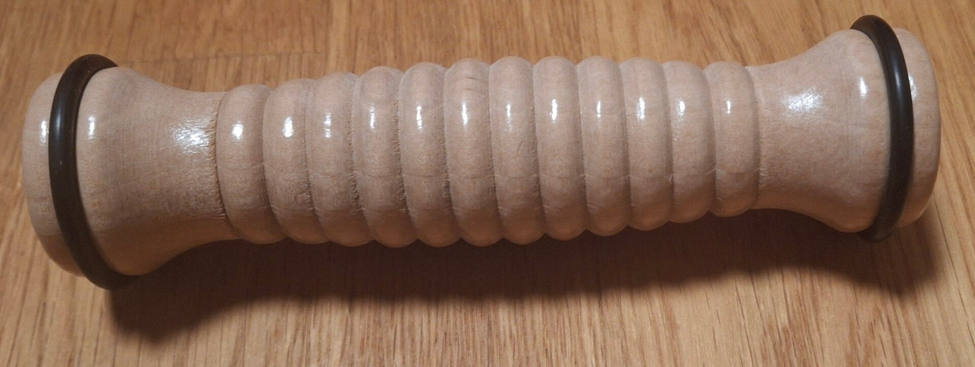 Fußmassageroller aus Holz