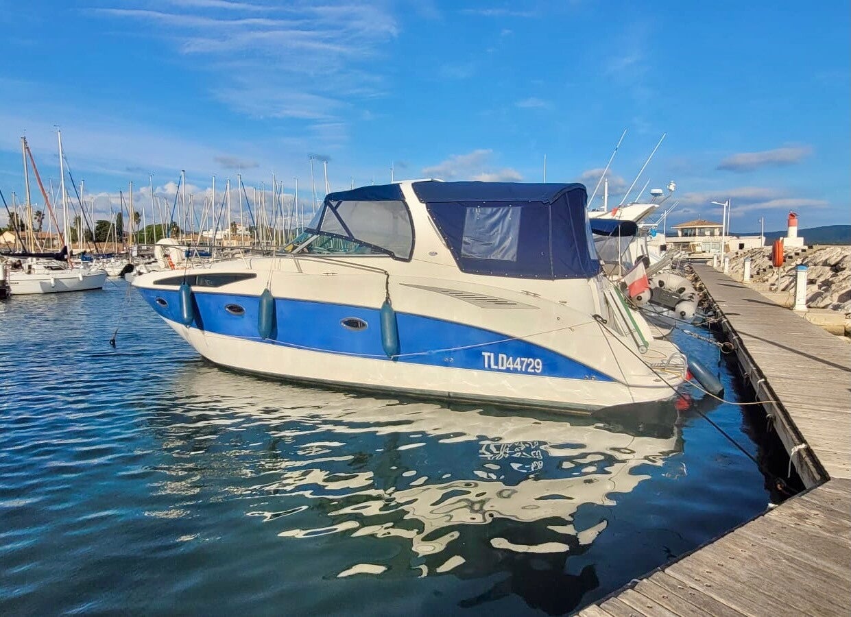 Bateau BAYLINER 325 Cruiser diesel - 350H -2006- 54000eur