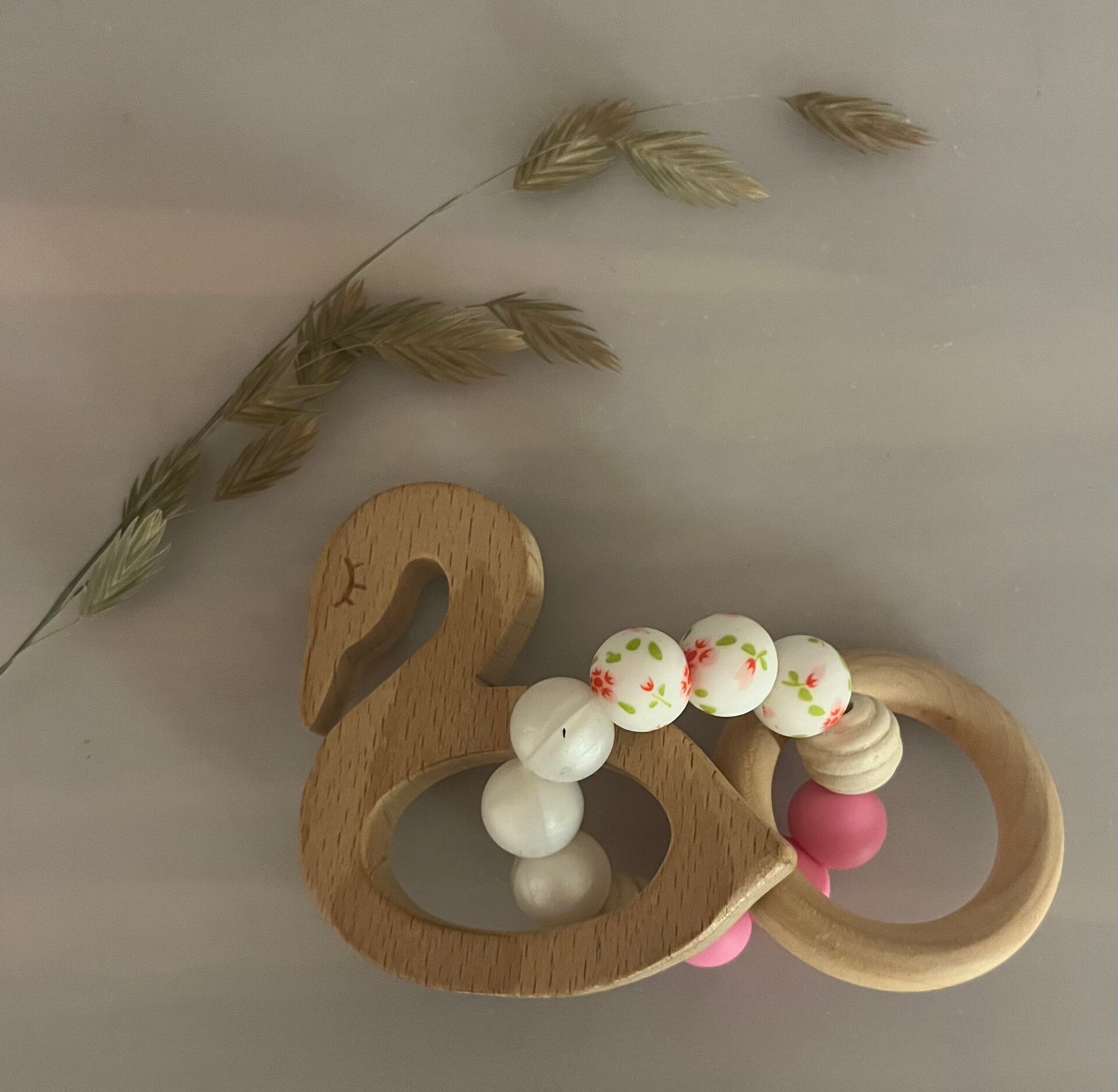 Bijtring roze/wit bloemetjes - flamingo