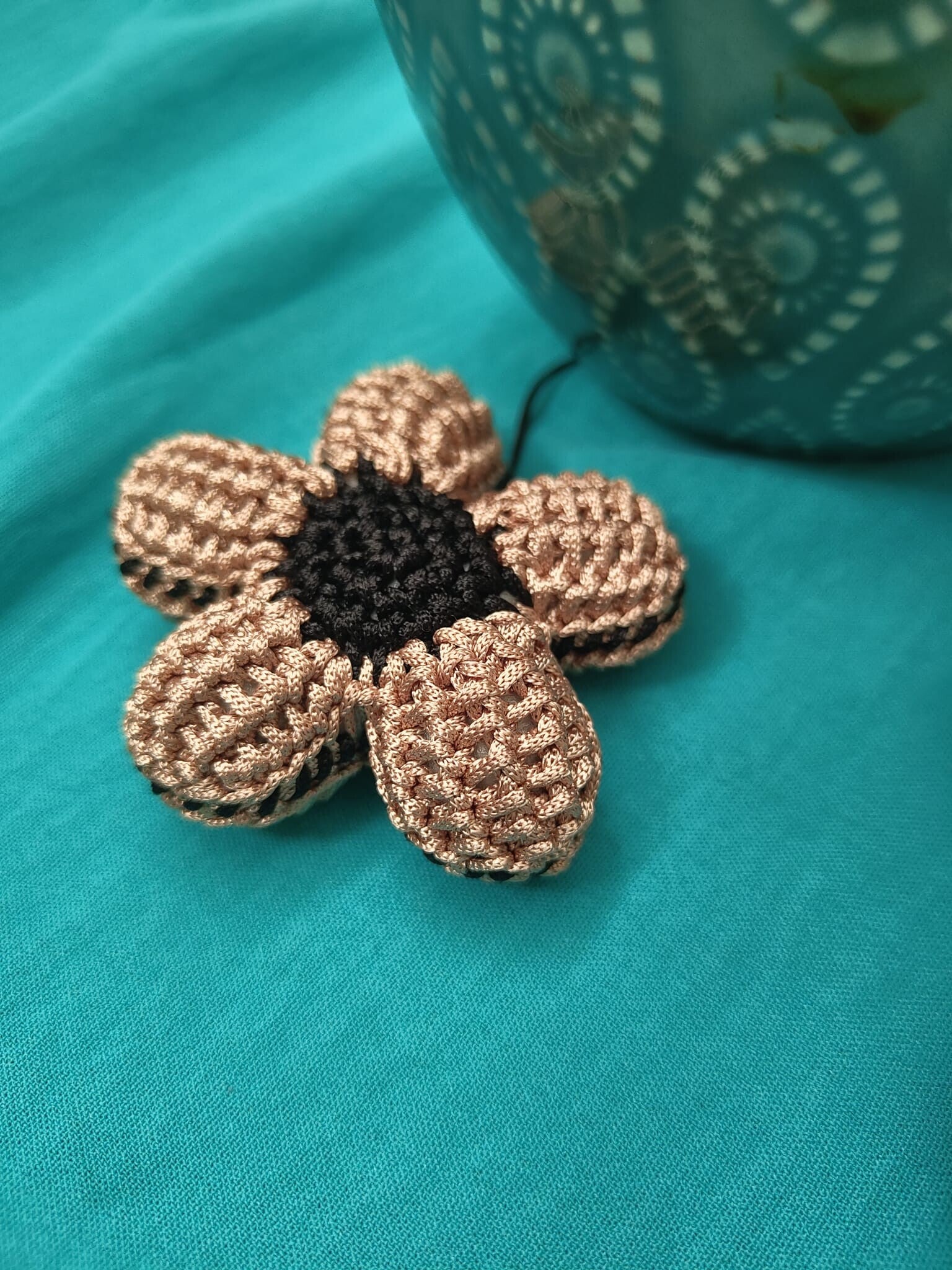 Handmade Crochet Flower Keychain – Caramel & Black