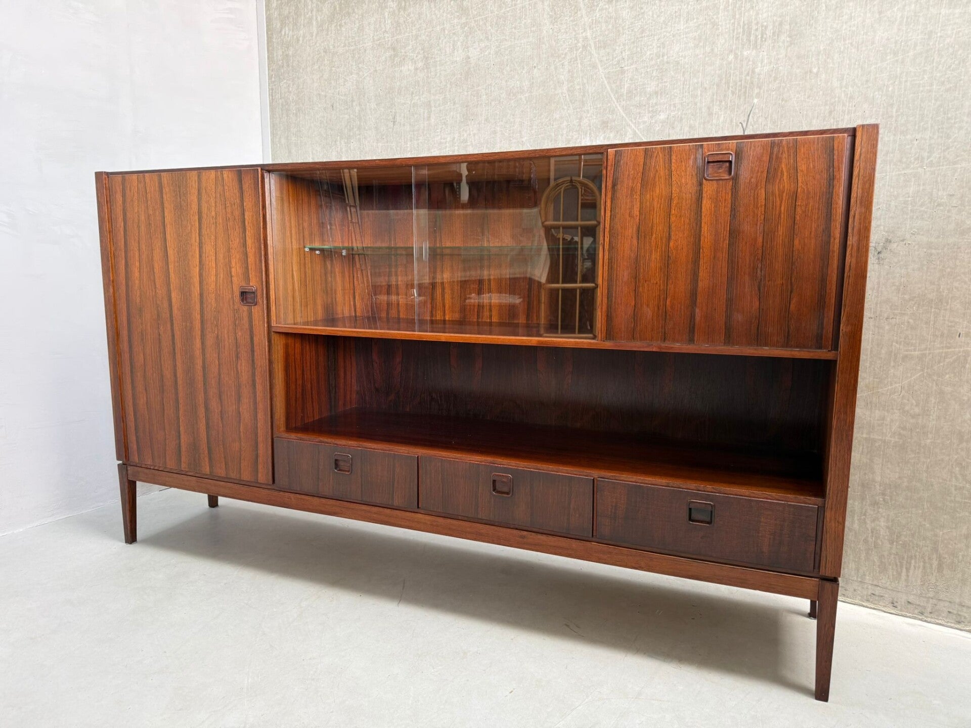 Vintage palissander Fristho Franeker highboard | Nederland jaren ’60