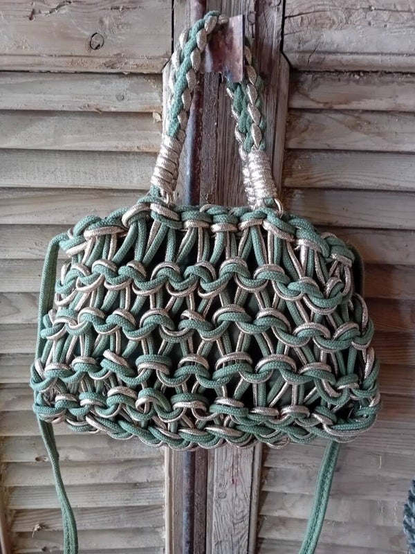 Tas army green met goud