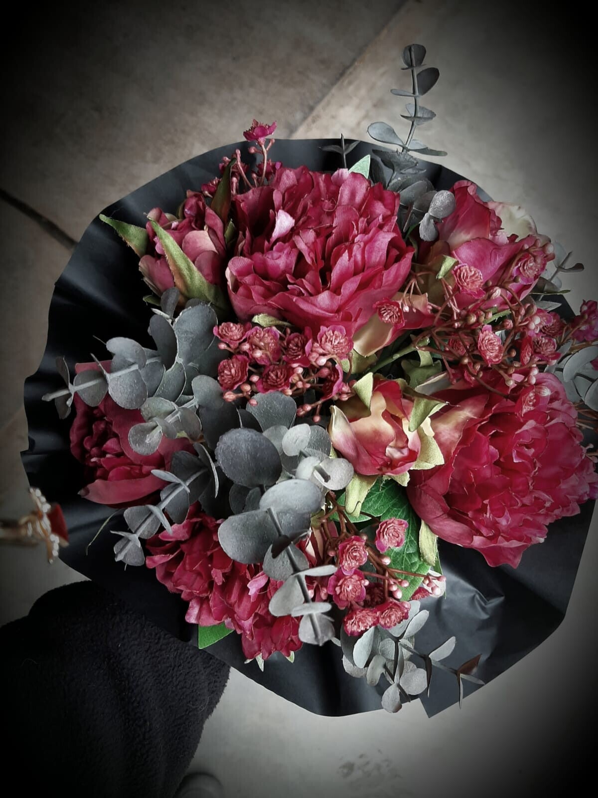 Boeket peony dark pink Leonore