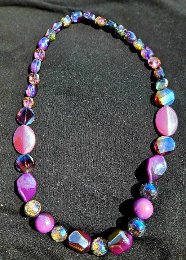 Necklace - Elegance with a modern twist
