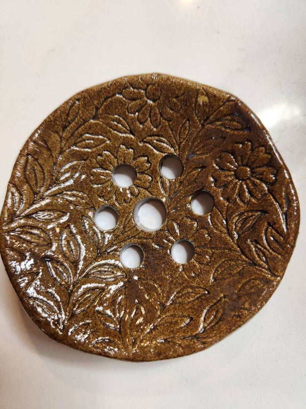 Flower frog - nutmeg