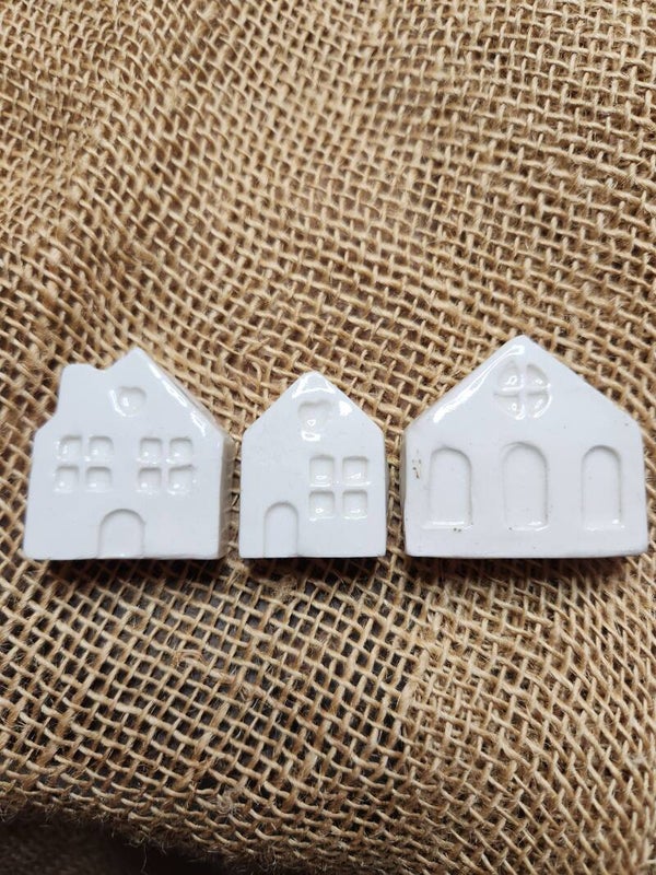 Houses - set of three medium sized